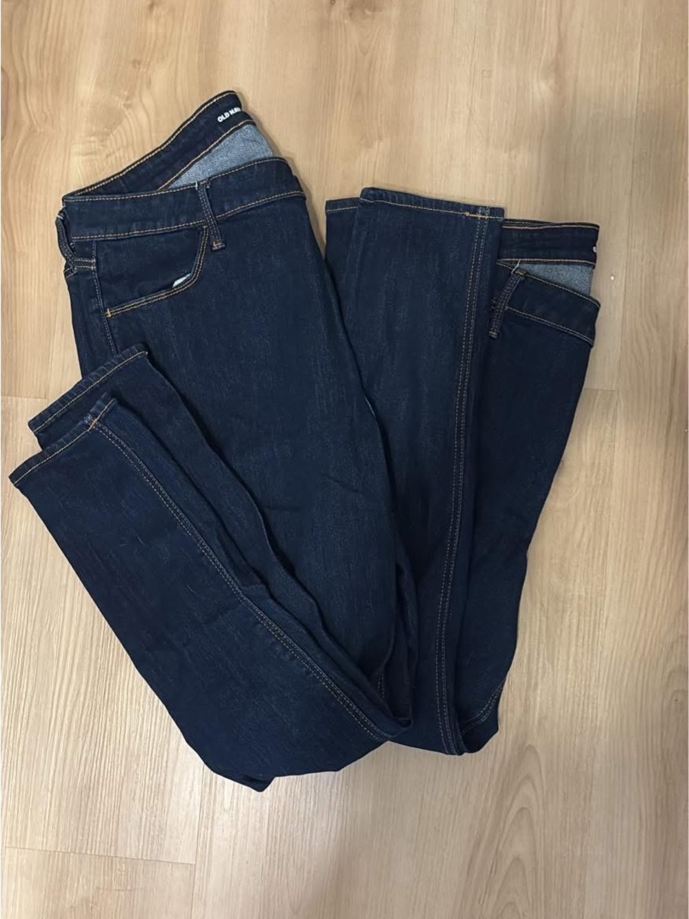 Old Navy Women's high rise supper skinny jeans (qty 2)